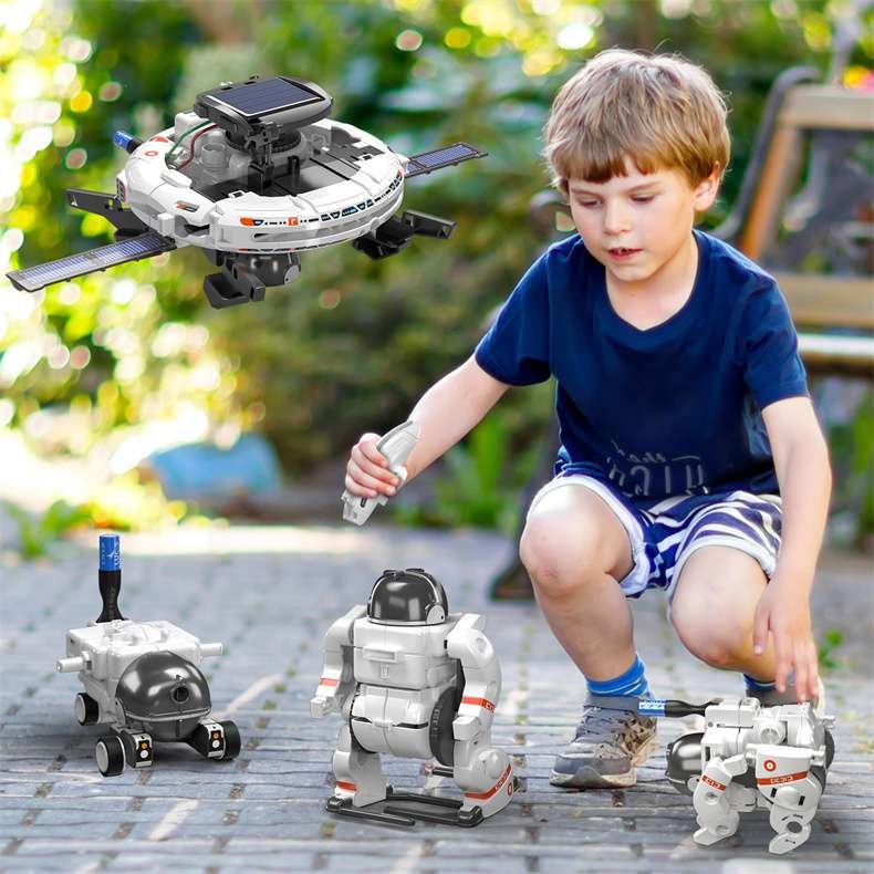 6-in-1 Solar System Space Fleet, Solar-Powered Toy - Play4Kids.eu